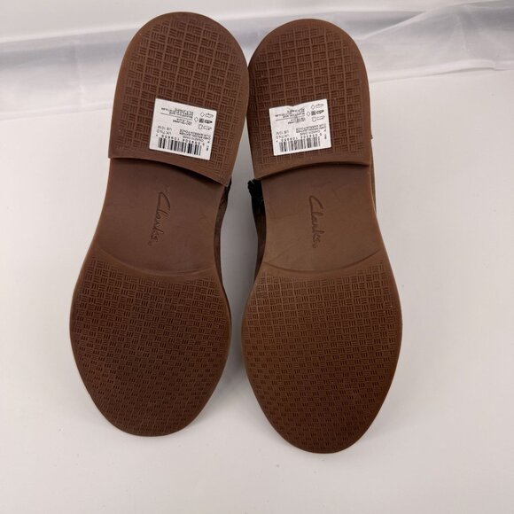 This is a Clarks Camzin Dime dark brown leather ankle boot Size 10 - Picture 5 of 9